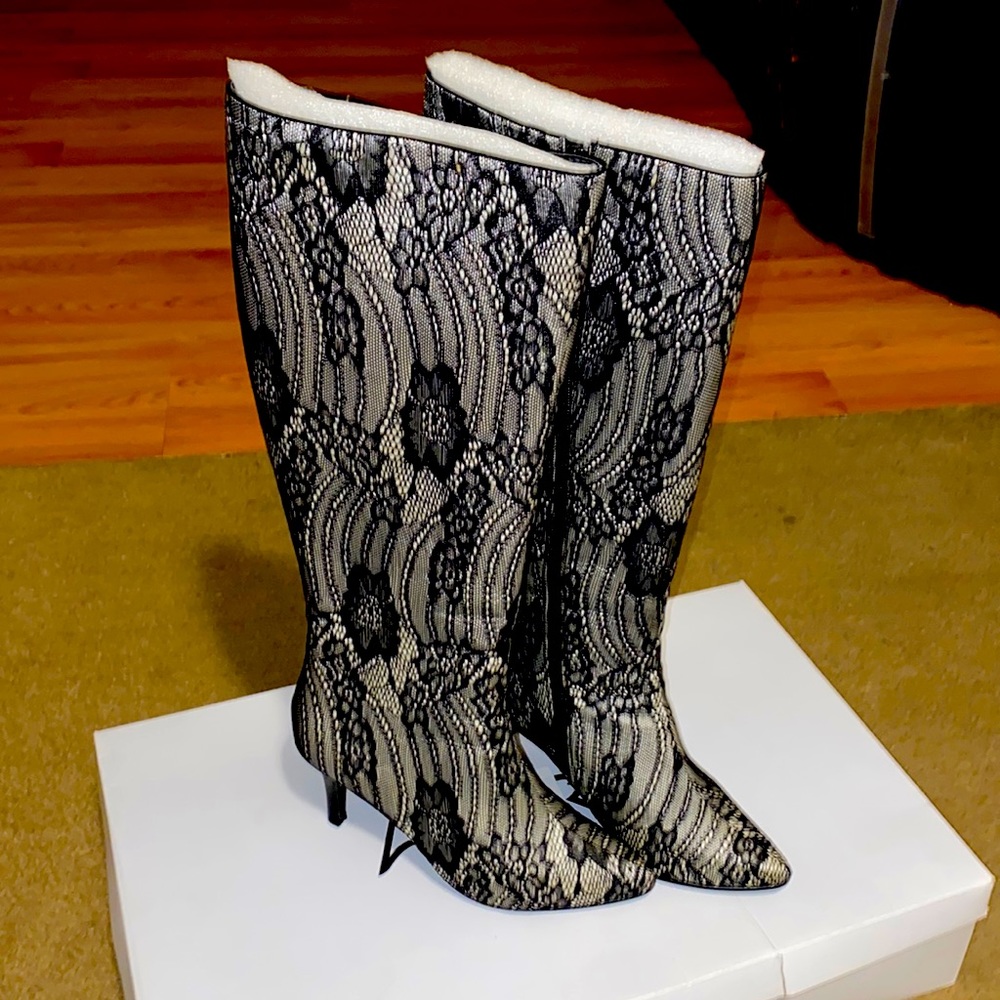 Womens (KNEE HIGH HEELED ) BOOTS black and white PLEASE CHECK PHOTOS